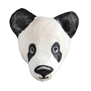 papiermache panda genaamd kung fu